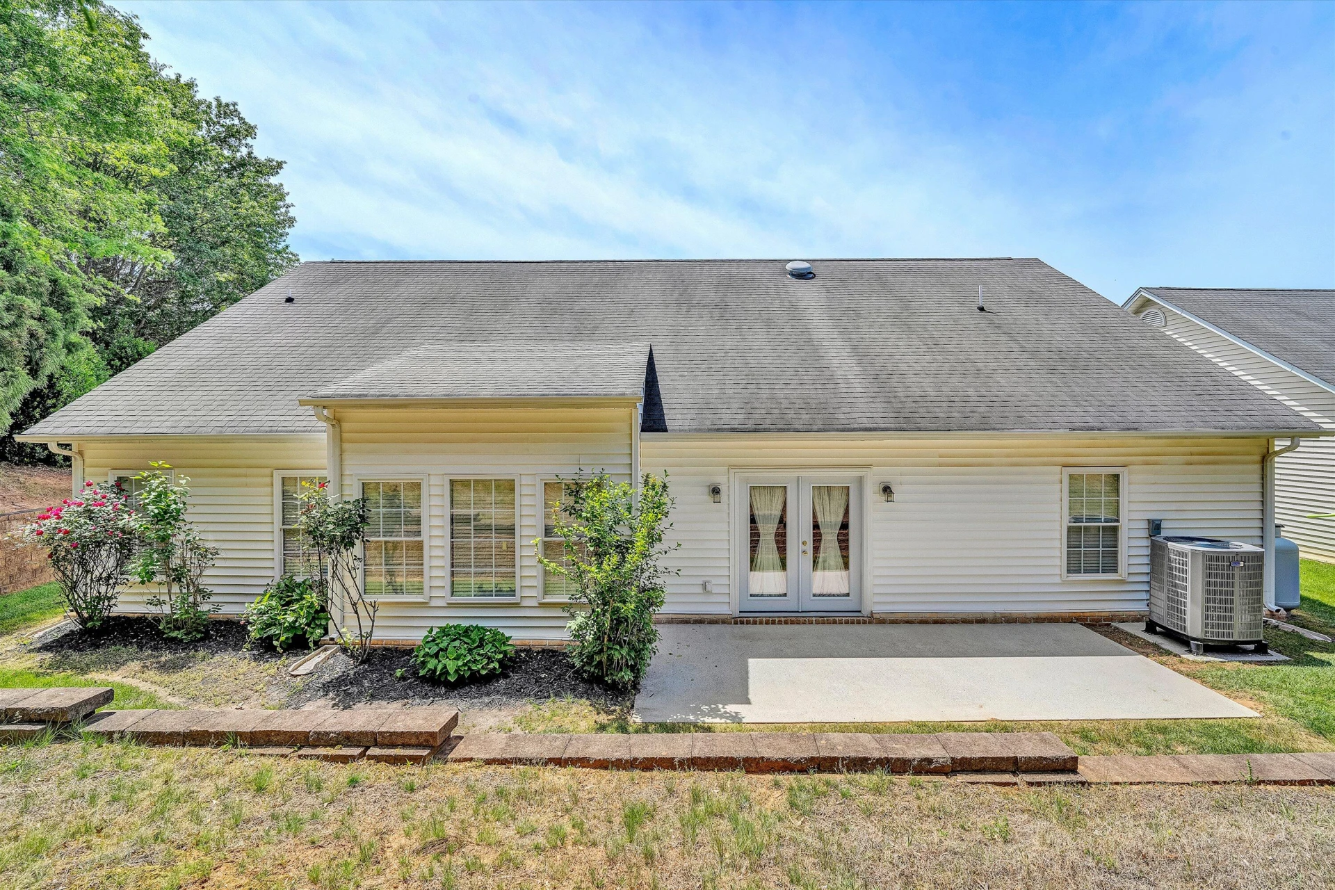 207 Duncraig DR - Photo 36