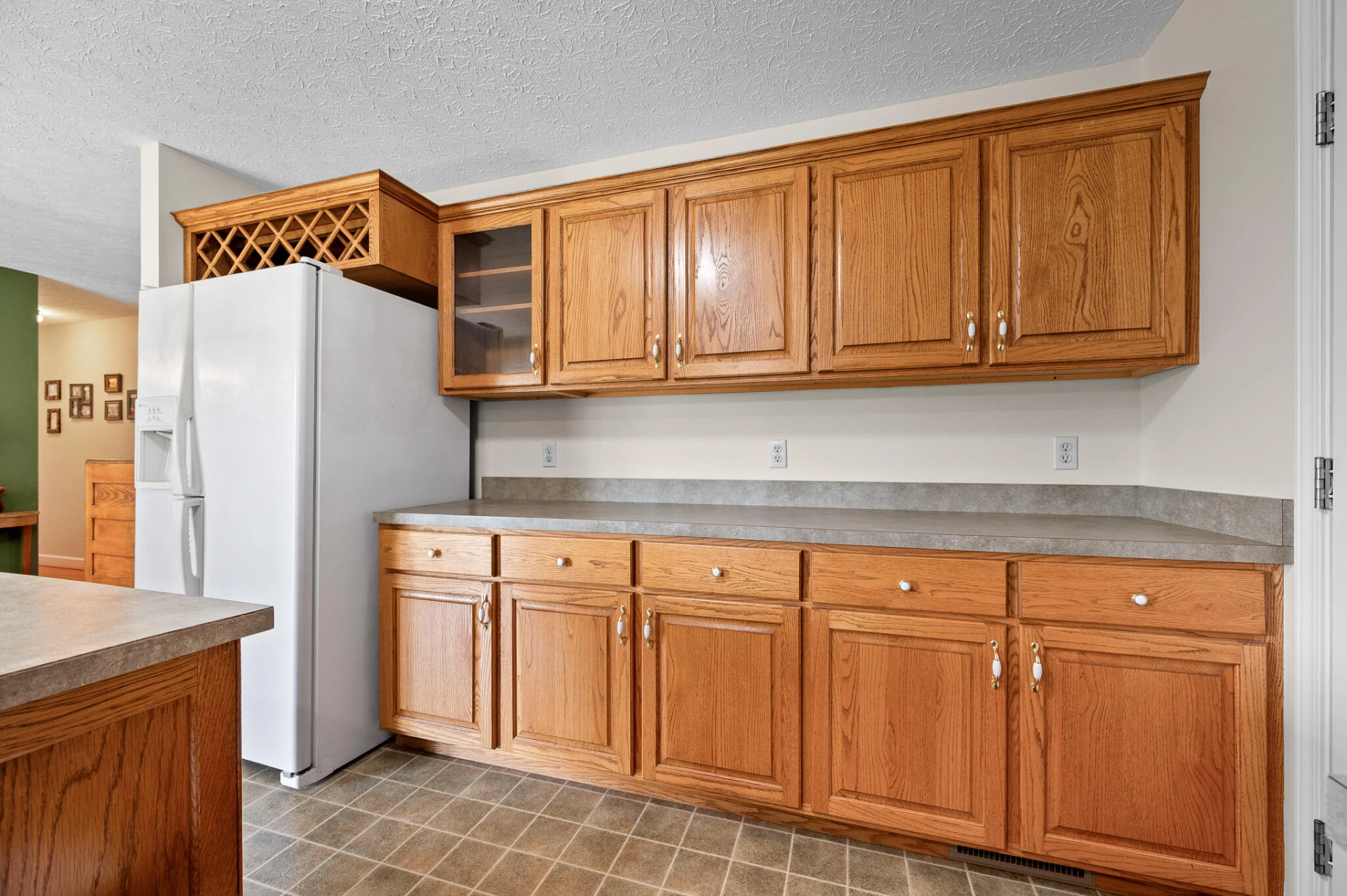 1068 Oakwood Knolls DR - Photo 12