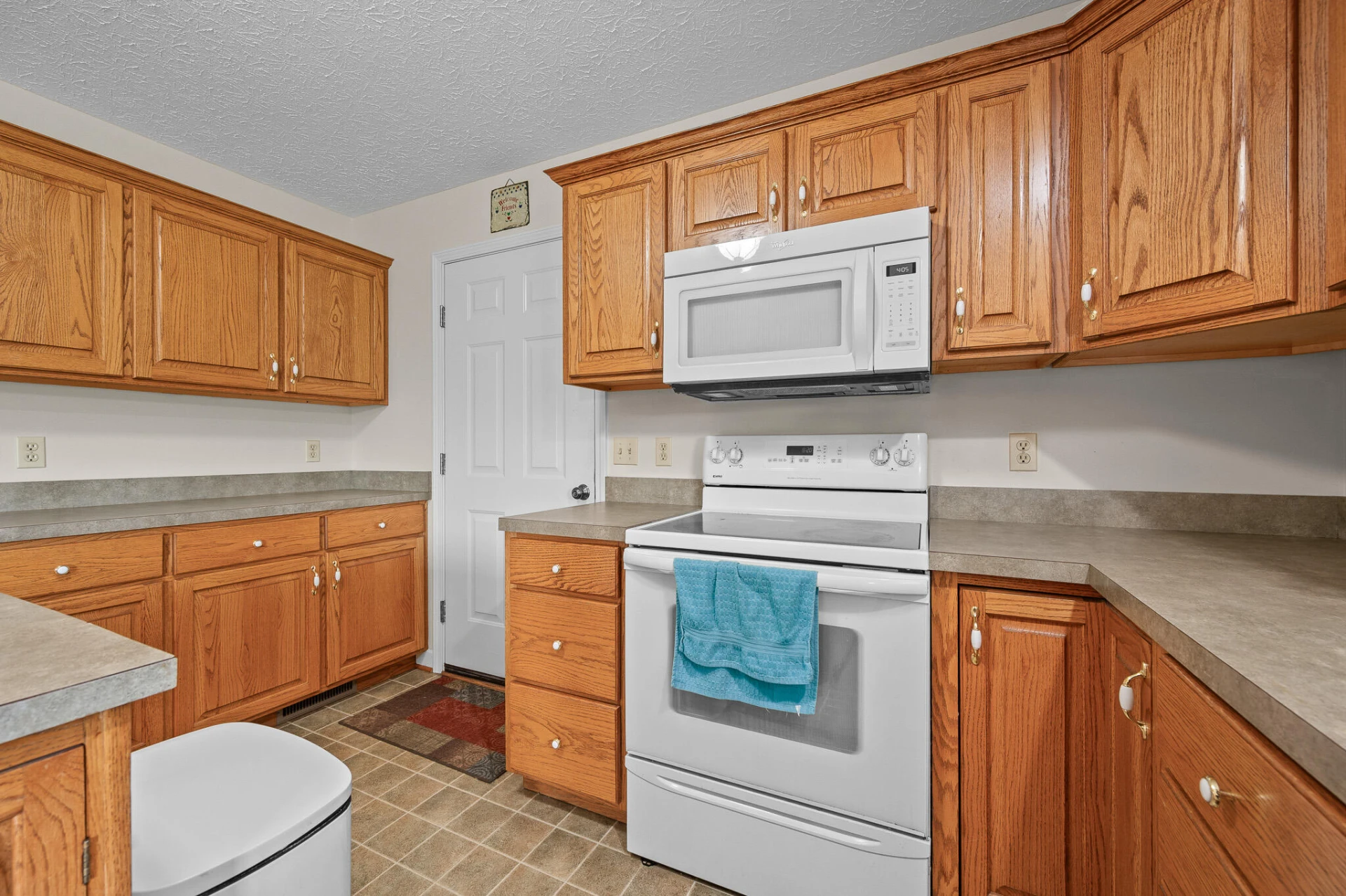 1068 Oakwood Knolls DR - Photo 13