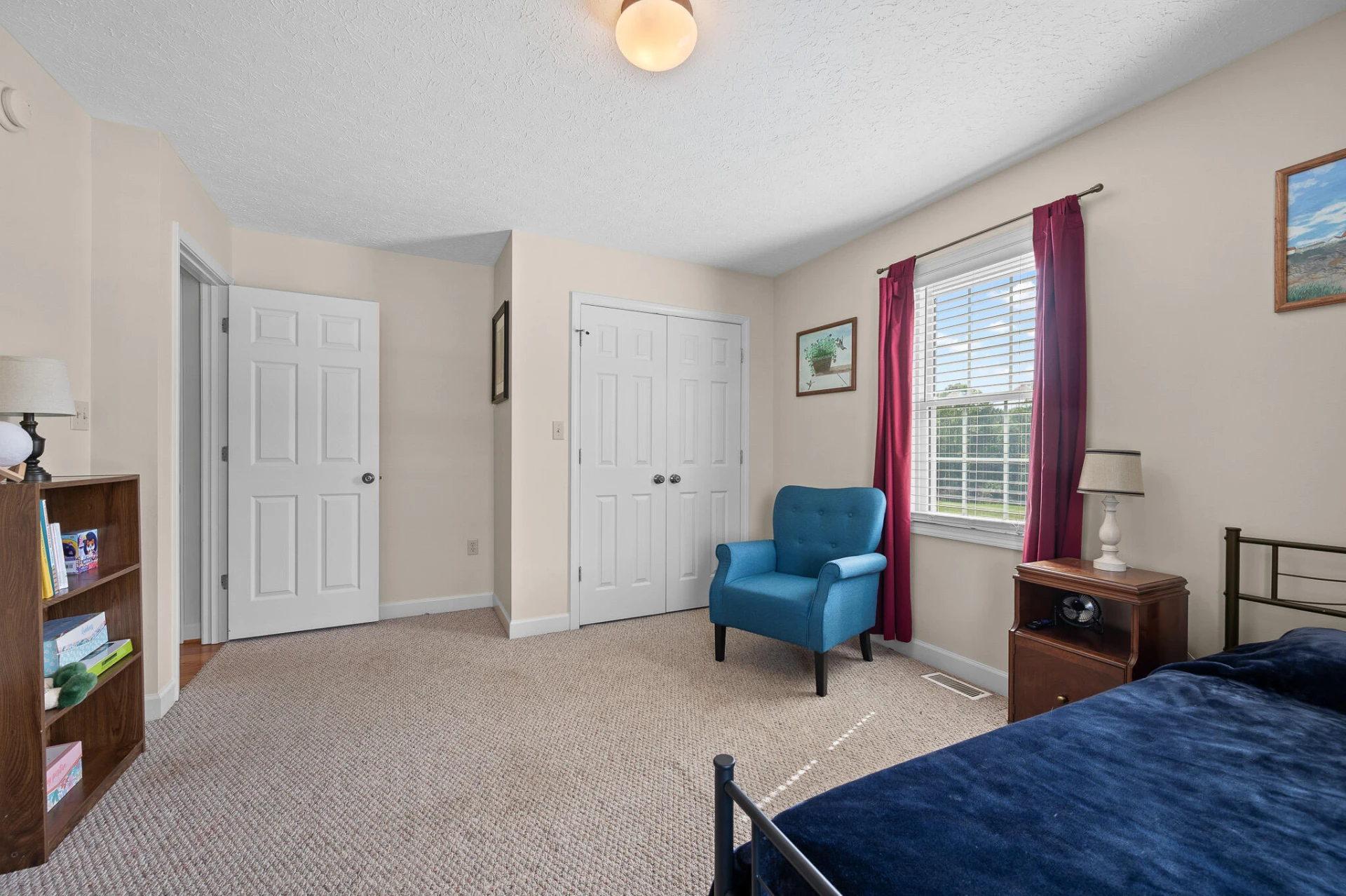 1068 Oakwood Knolls DR - Photo 18