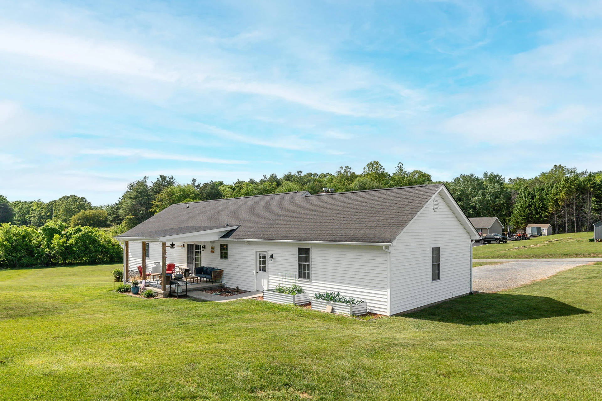 1068 Oakwood Knolls DR - Photo 40