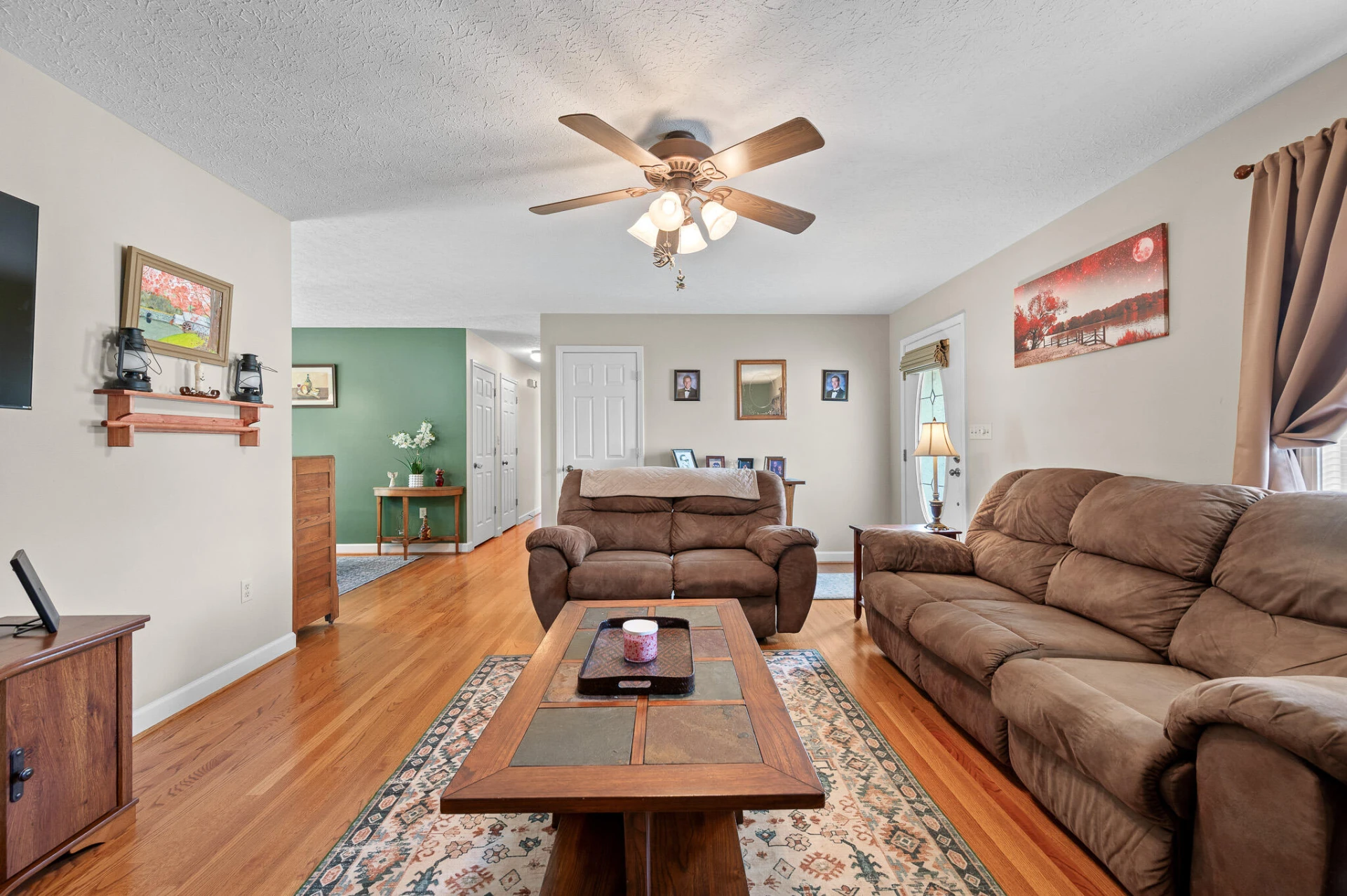1068 Oakwood Knolls DR - Photo 8