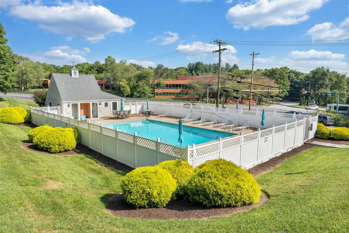 2973 Winterberry DR - Photo 4