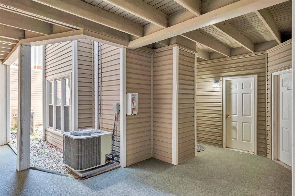 2973 Winterberry DR - Photo 5