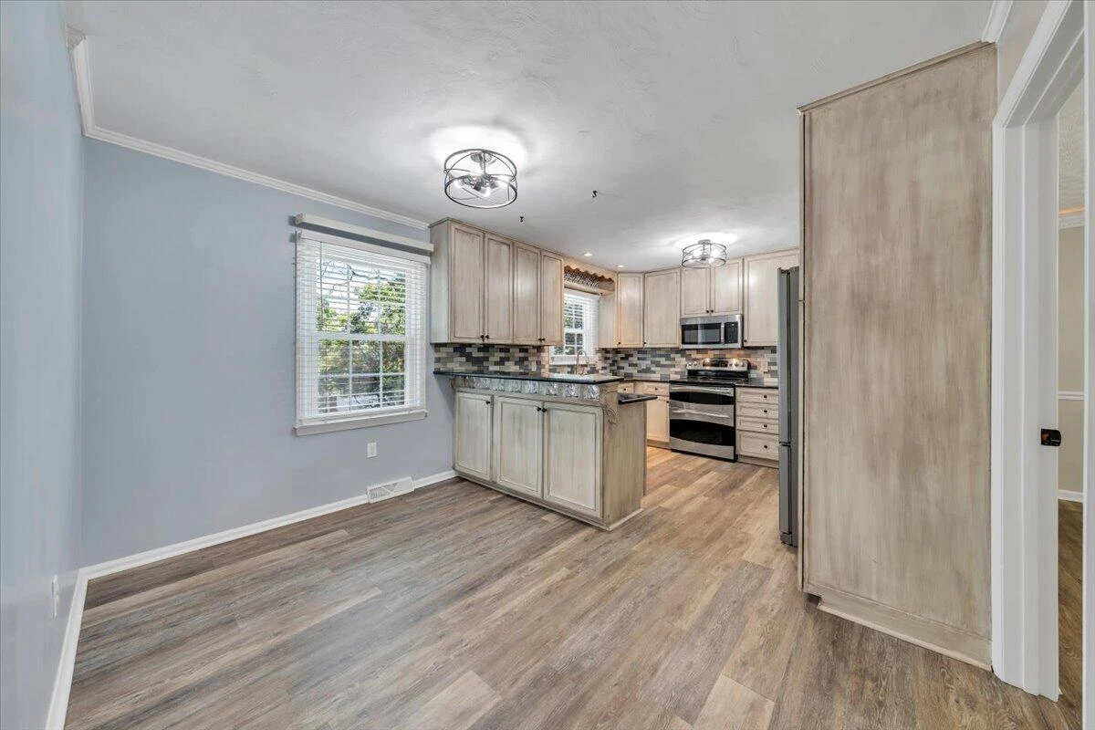 2704 Summit Ridge RD NE - Photo 12