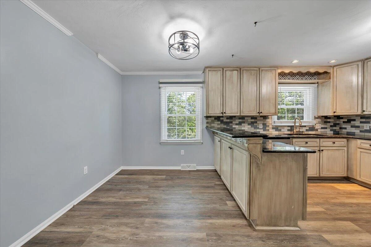2704 Summit Ridge RD NE - Photo 13