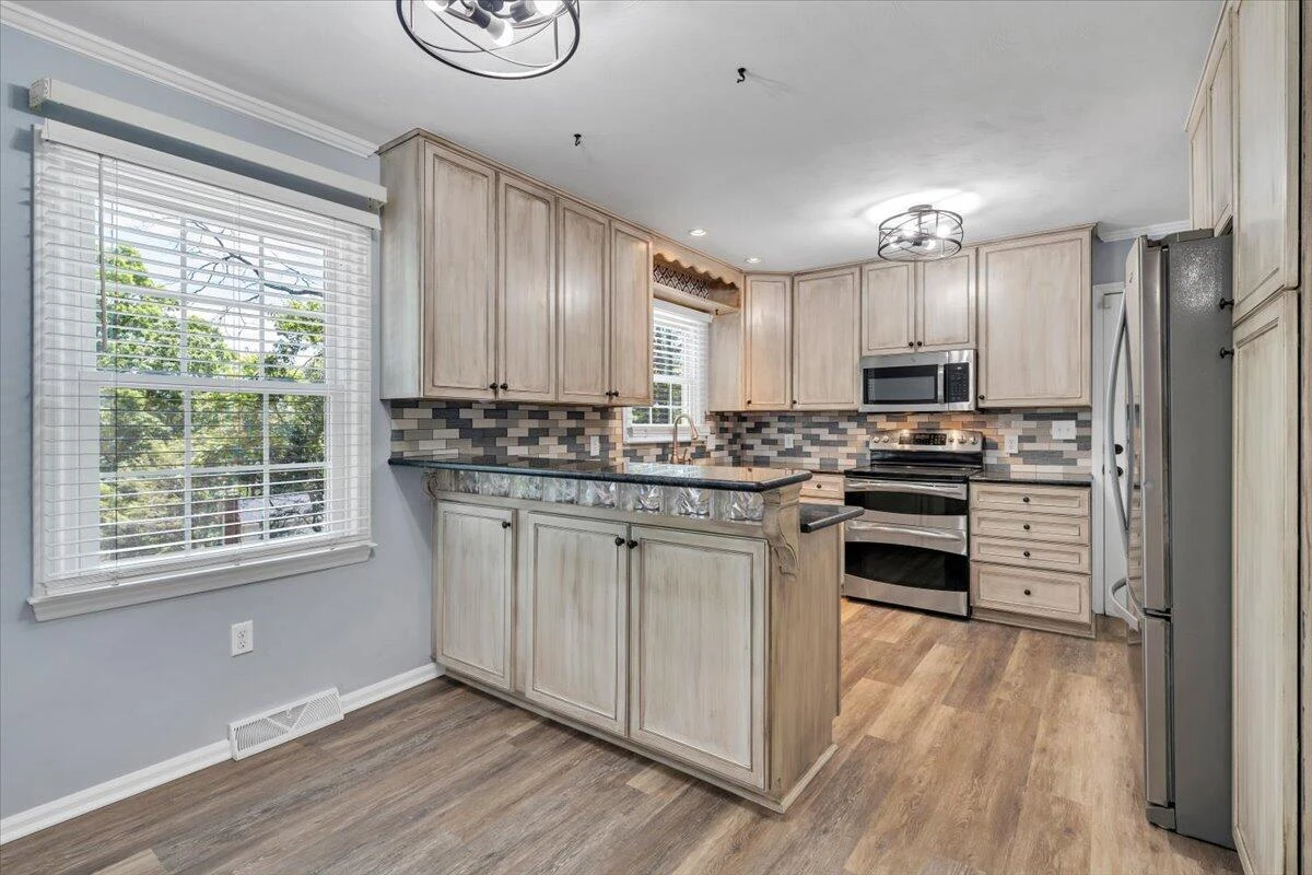 2704 Summit Ridge RD NE - Photo 15