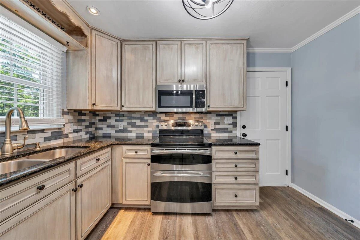 2704 Summit Ridge RD NE - Photo 20