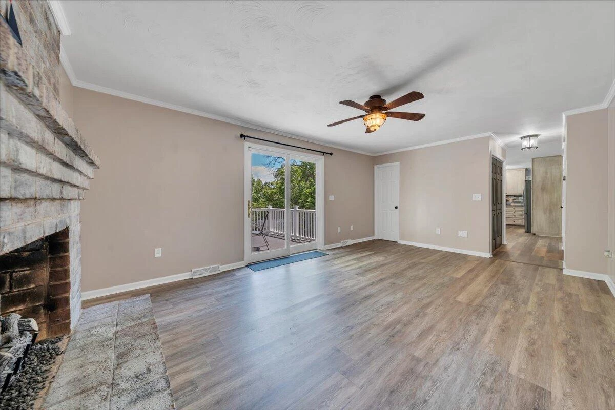 2704 Summit Ridge RD NE - Photo 25