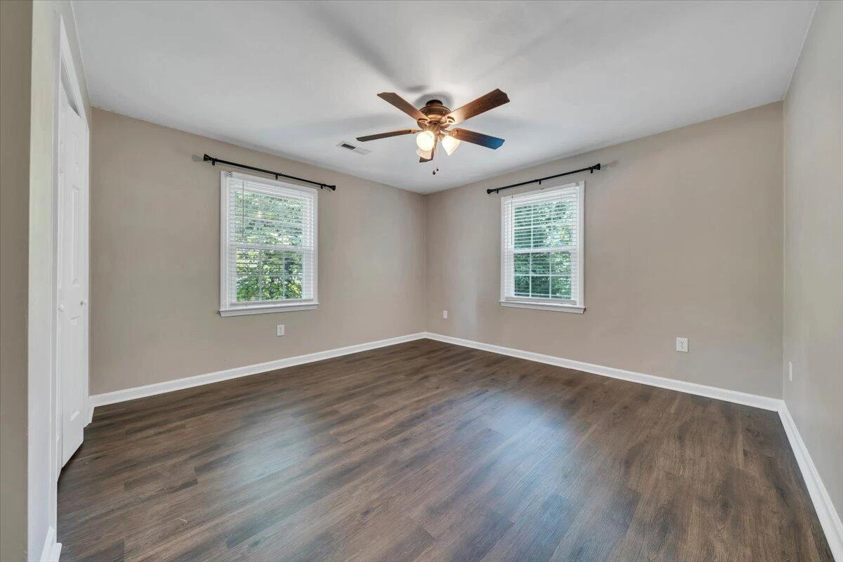 2704 Summit Ridge RD NE - Photo 40