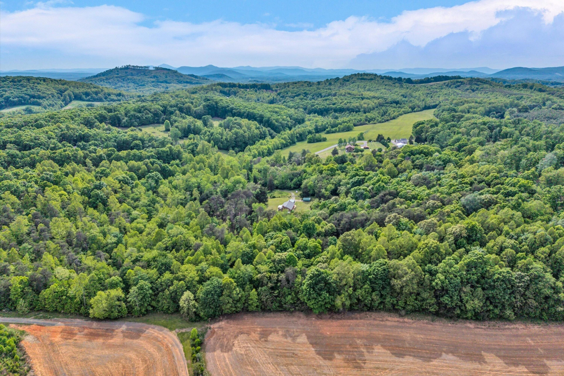 2296 Sandy Level RD - Photo 47