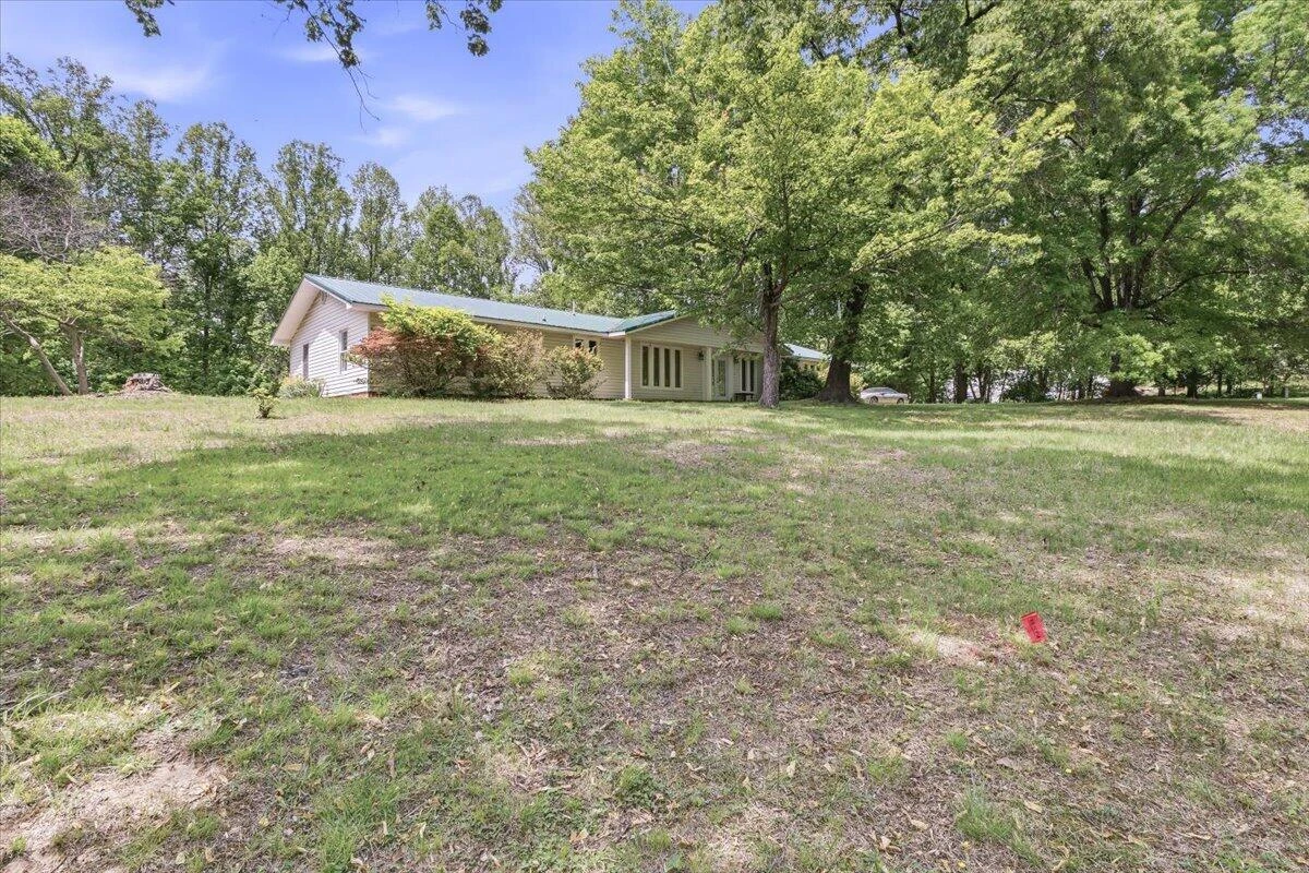 306 Willowridge DR - Photo 2