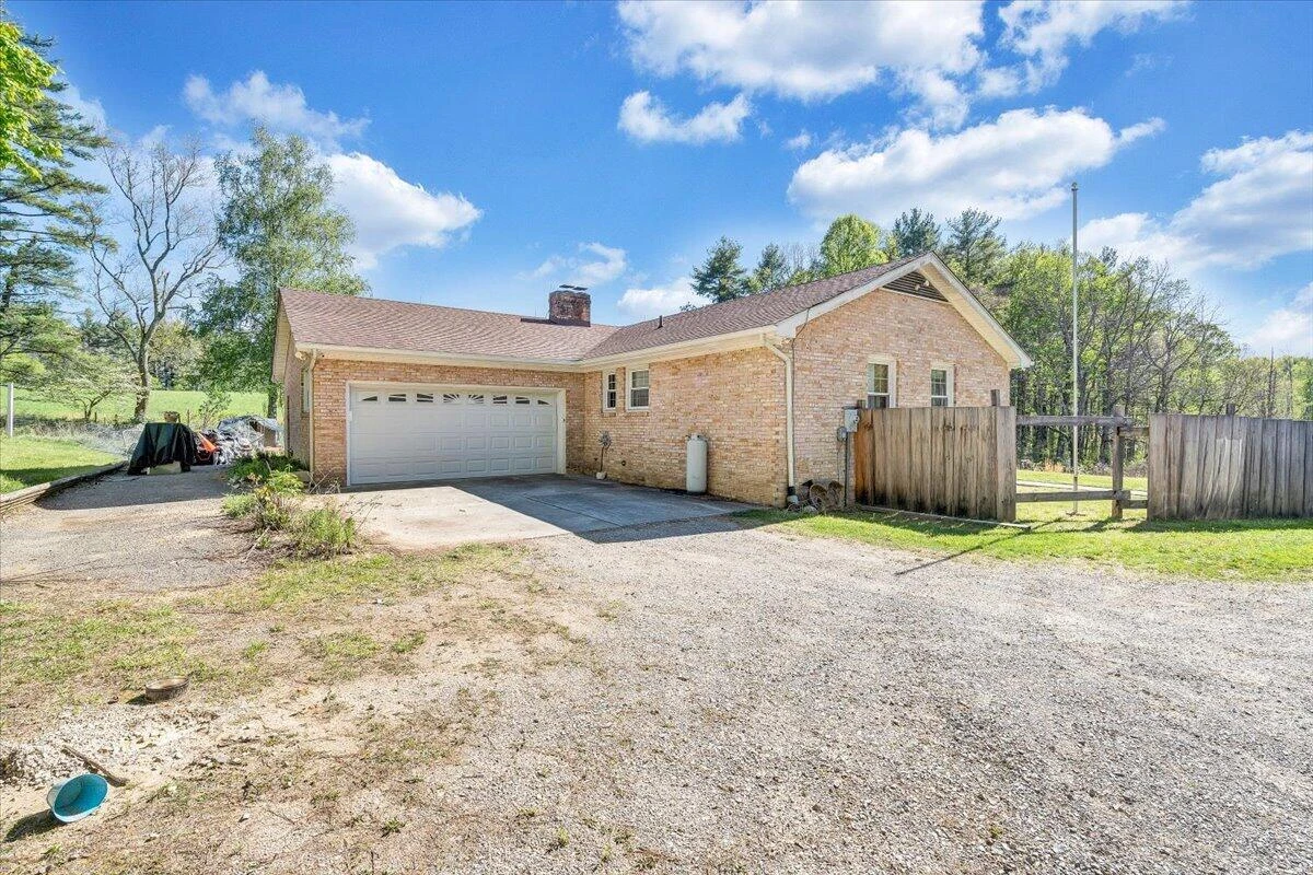 1547 Kings Store RD NE - Photo 44