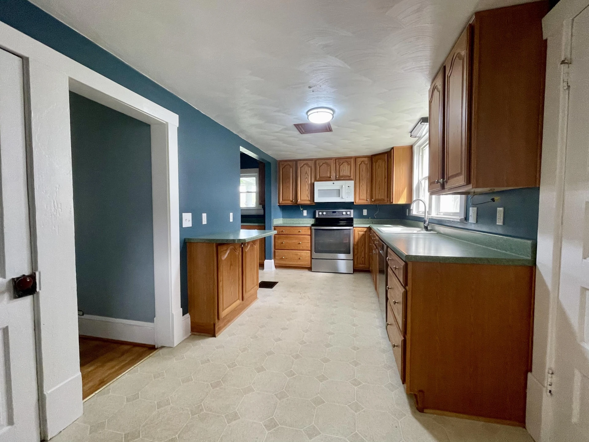 1334 Price ST - Photo 13