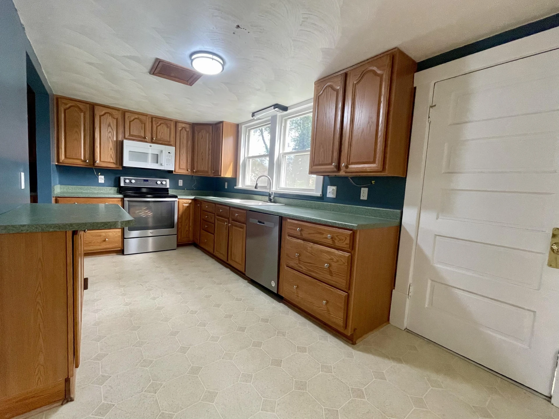 1334 Price ST - Photo 15