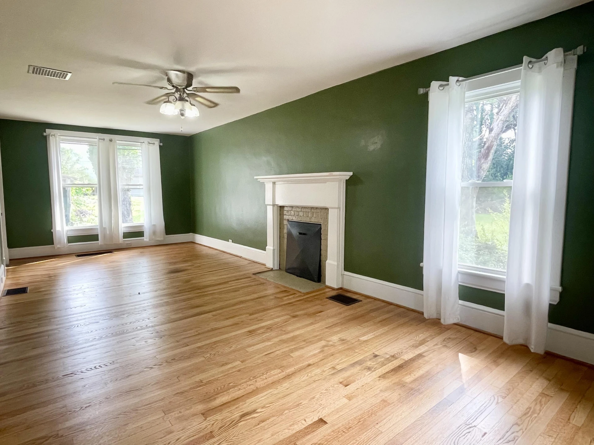 1334 Price ST - Photo 6