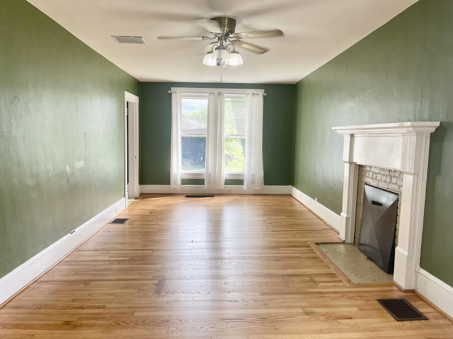 1334 Price ST - Photo 9