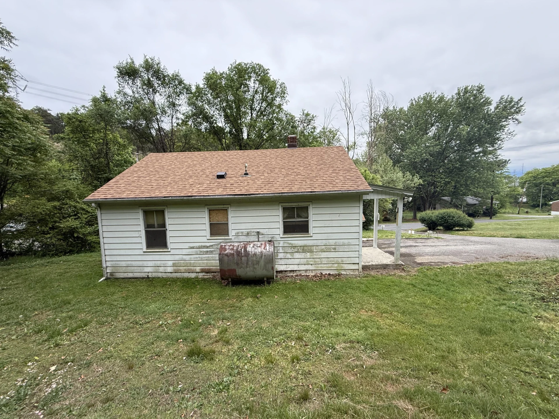 111 Spring Hollow RD - Photo 2