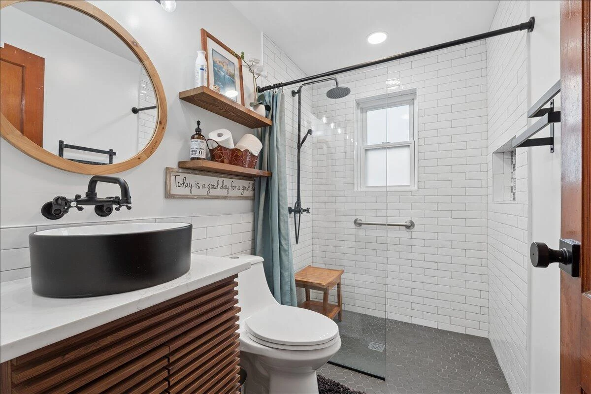 720 Vine ST - Photo 20