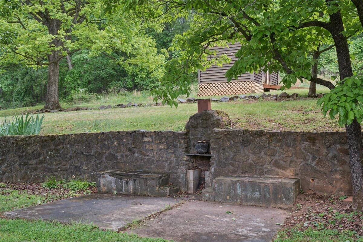 720 Vine ST - Photo 29