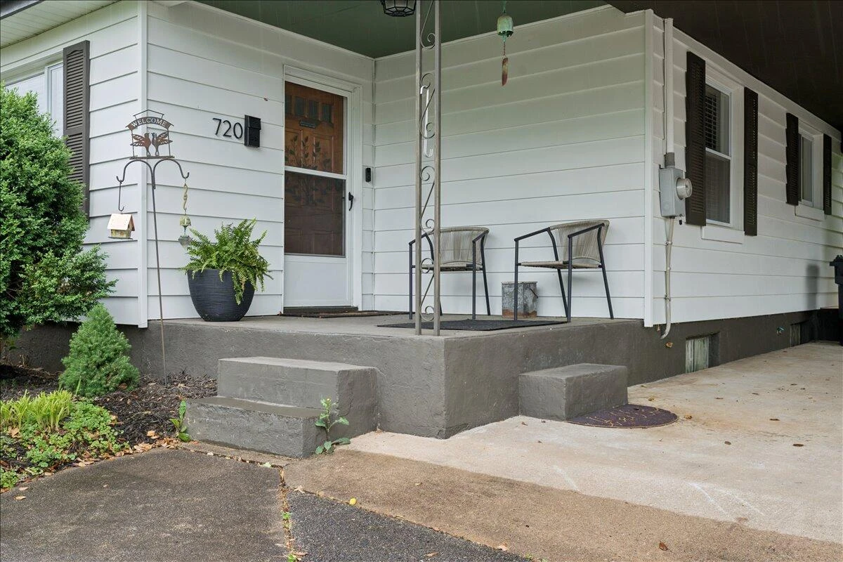 720 Vine ST - Photo 31