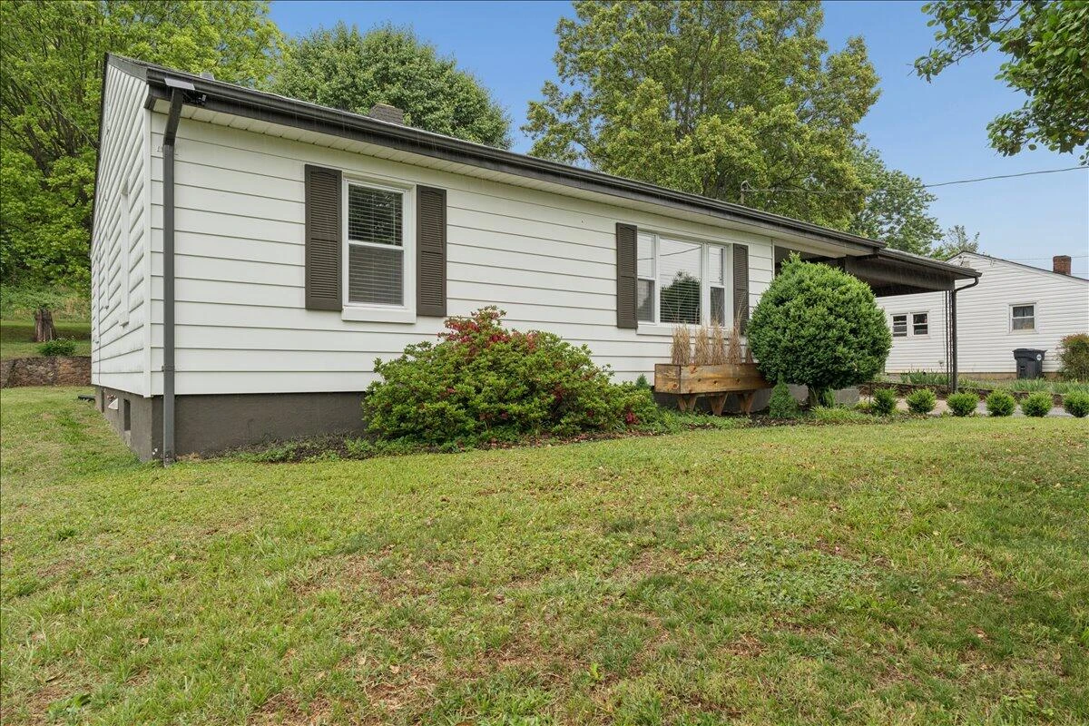 720 Vine ST - Photo 34