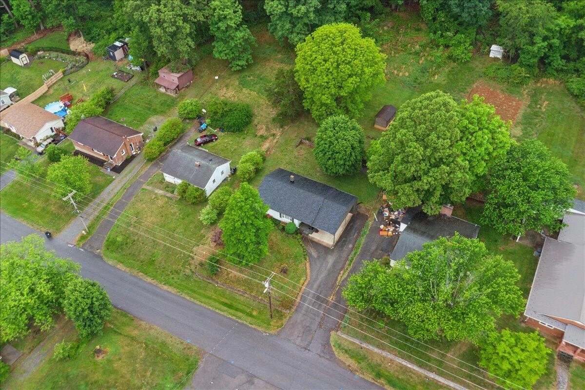 720 Vine ST - Photo 35