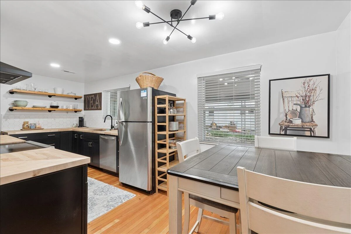 720 Vine ST - Photo 7