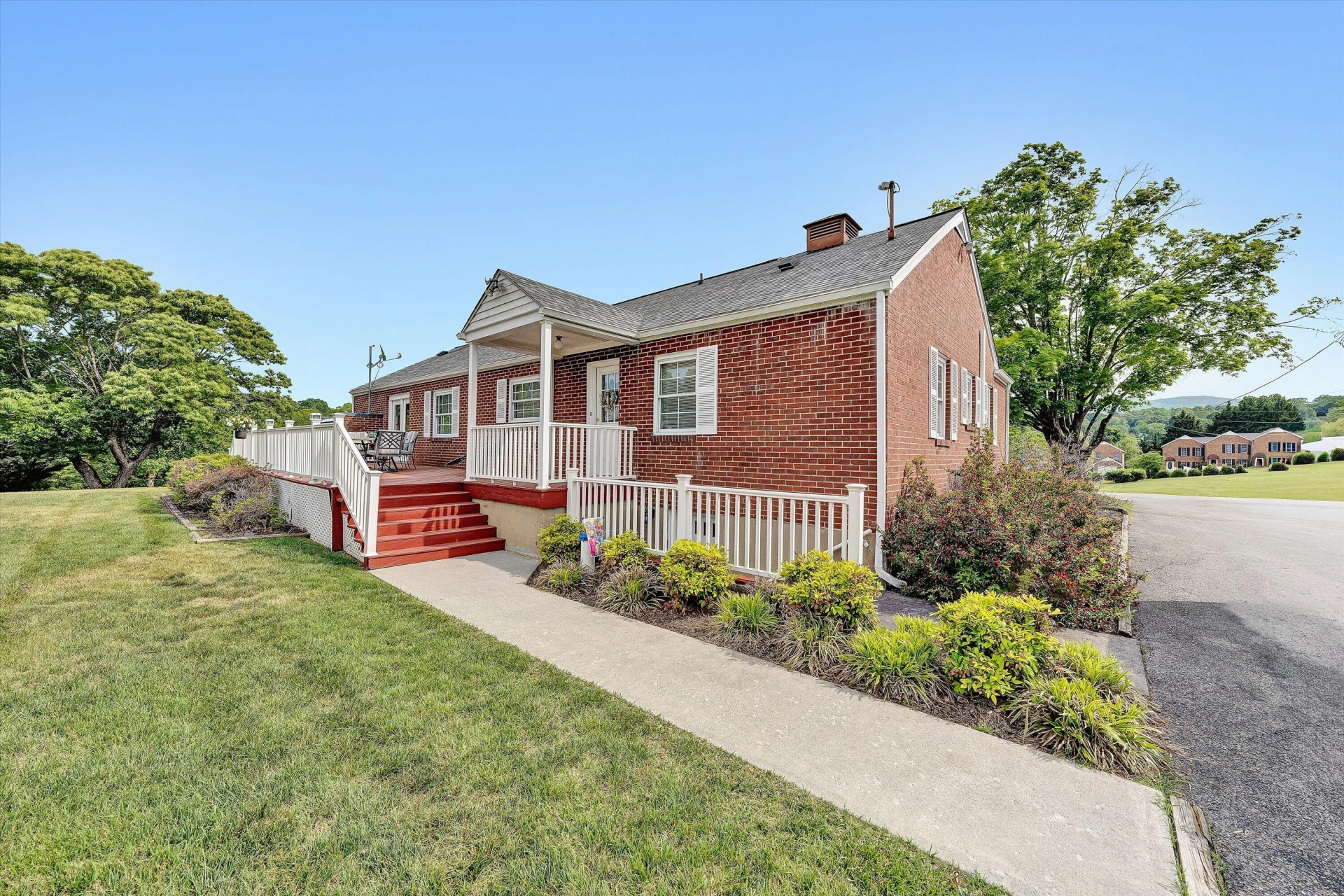 5040 Pleasant Hill DR - Photo 37