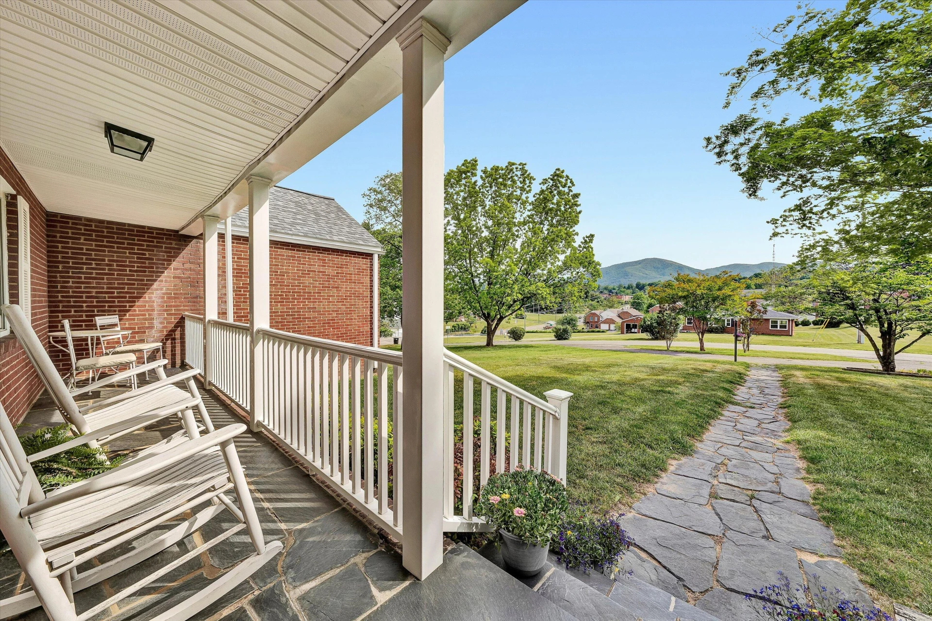 5040 Pleasant Hill DR - Photo 5