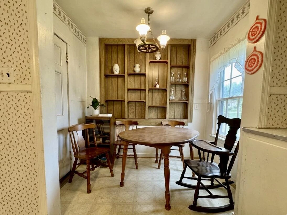 1411 Graybill RD NW - Photo 11