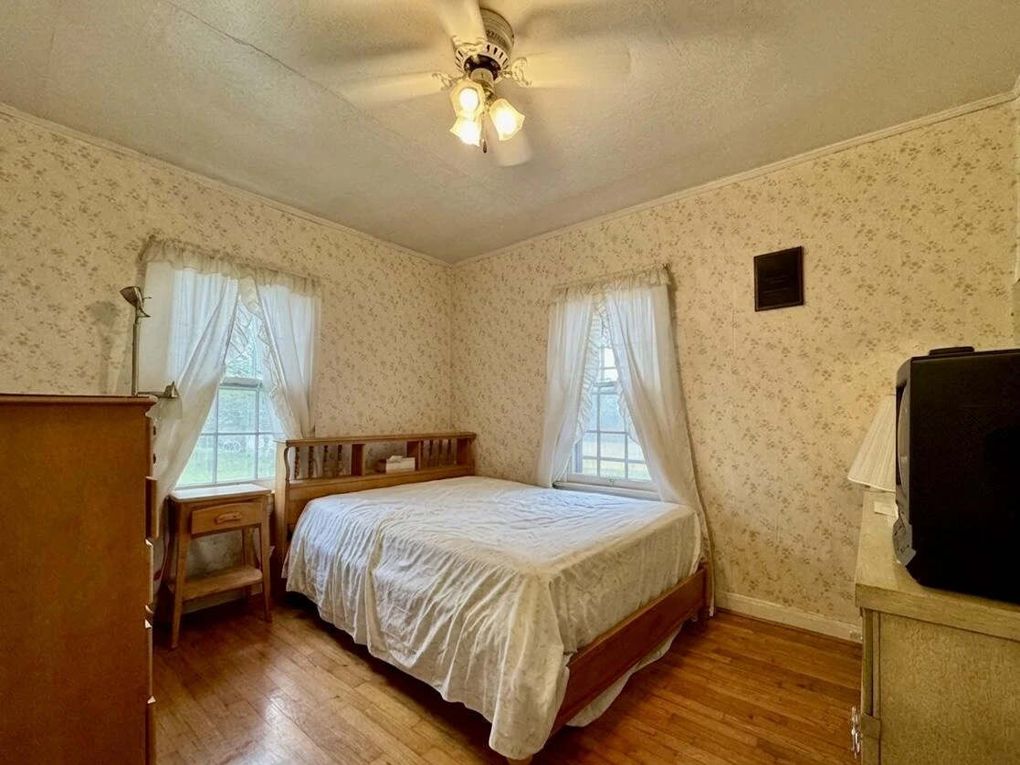 1411 Graybill RD NW - Photo 12