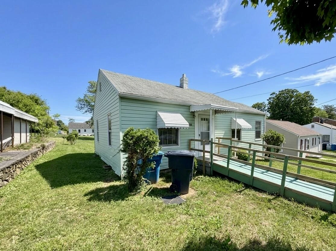 1411 Graybill RD NW - Photo 2