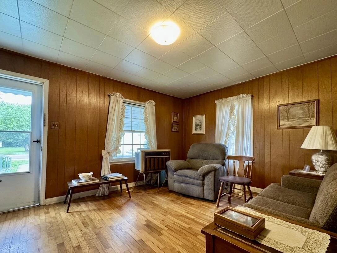 1411 Graybill RD NW - Photo 5
