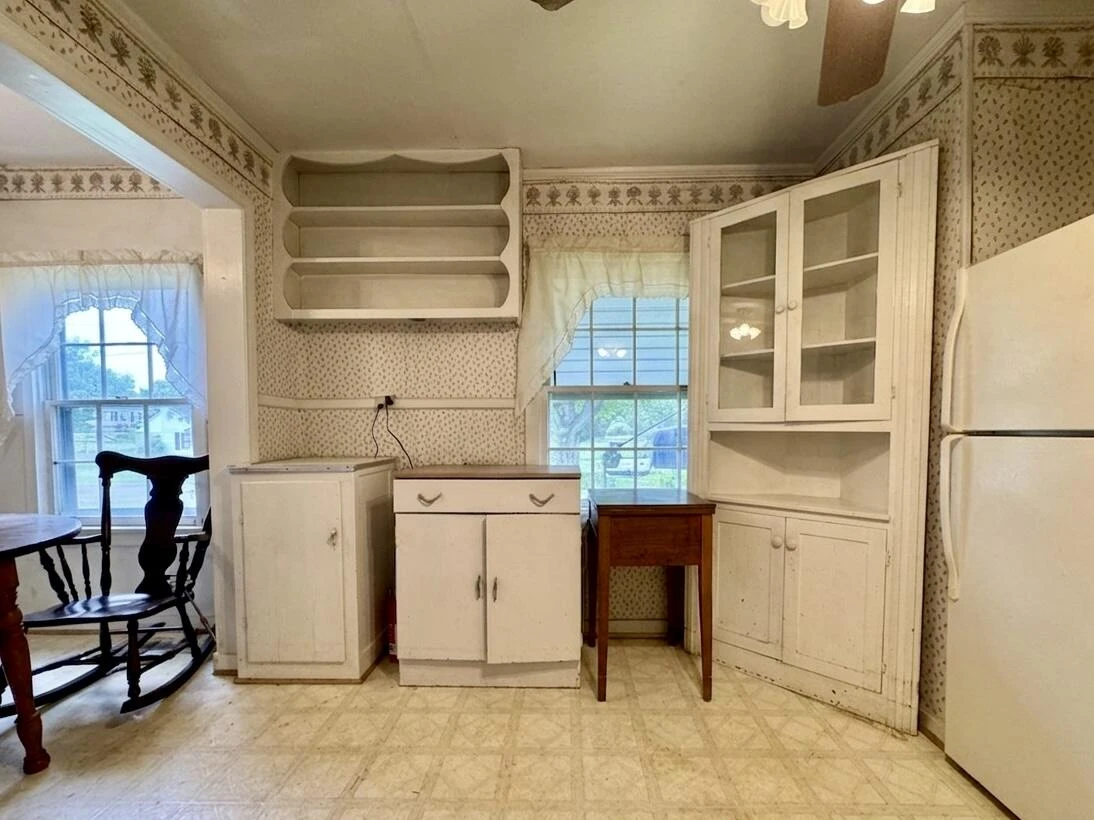 1411 Graybill RD NW - Photo 9