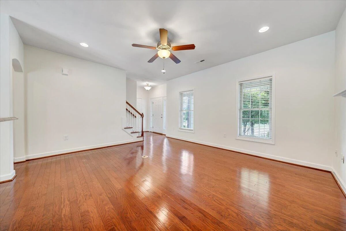 5897 Monet DR - Photo 10