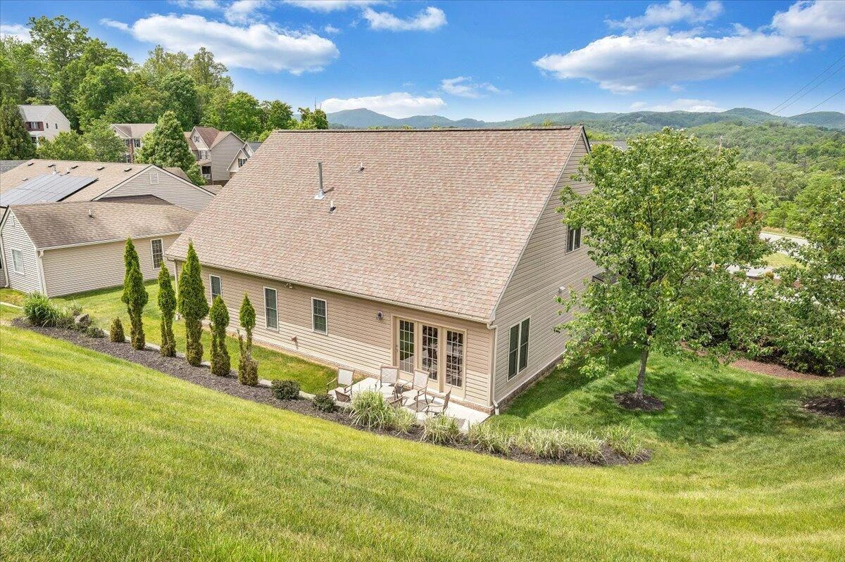 5897 Monet DR - Photo 43