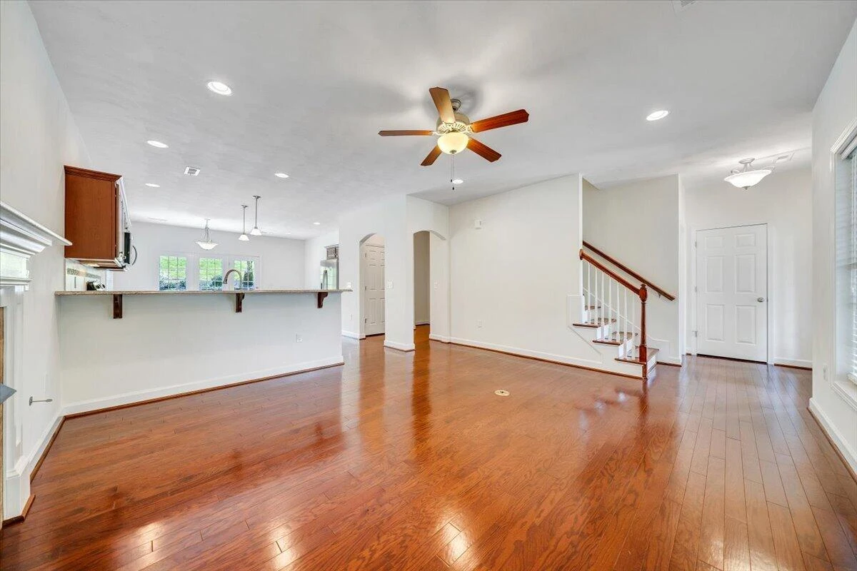 5897 Monet DR - Photo 9