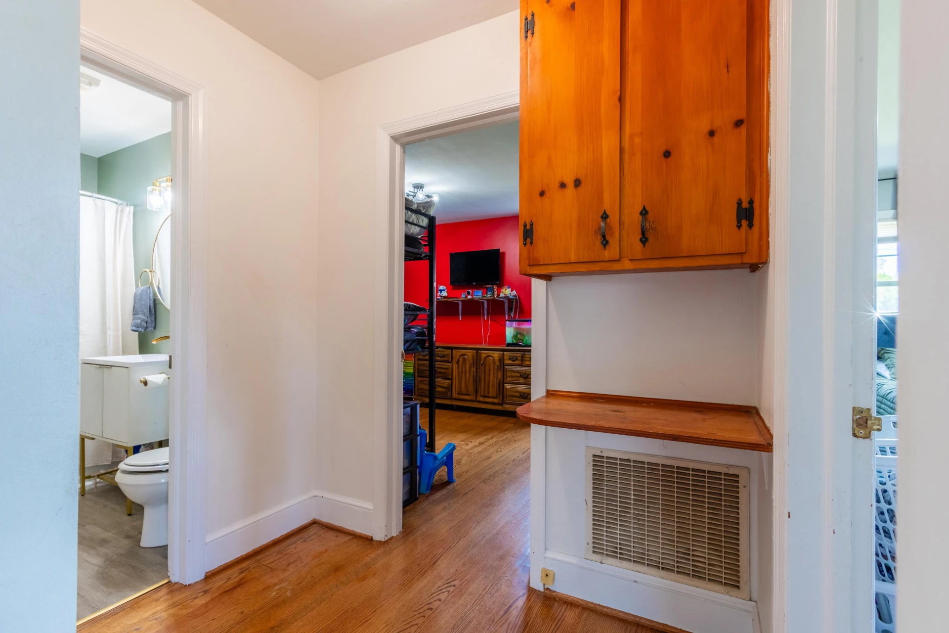 60 Whitten ST - Photo 6