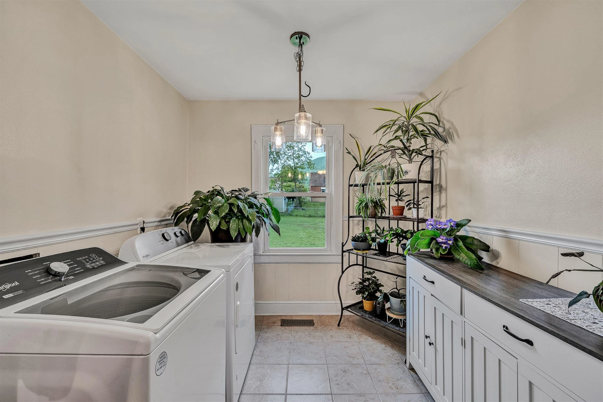 1119 Gearhart RD SE - Photo 12