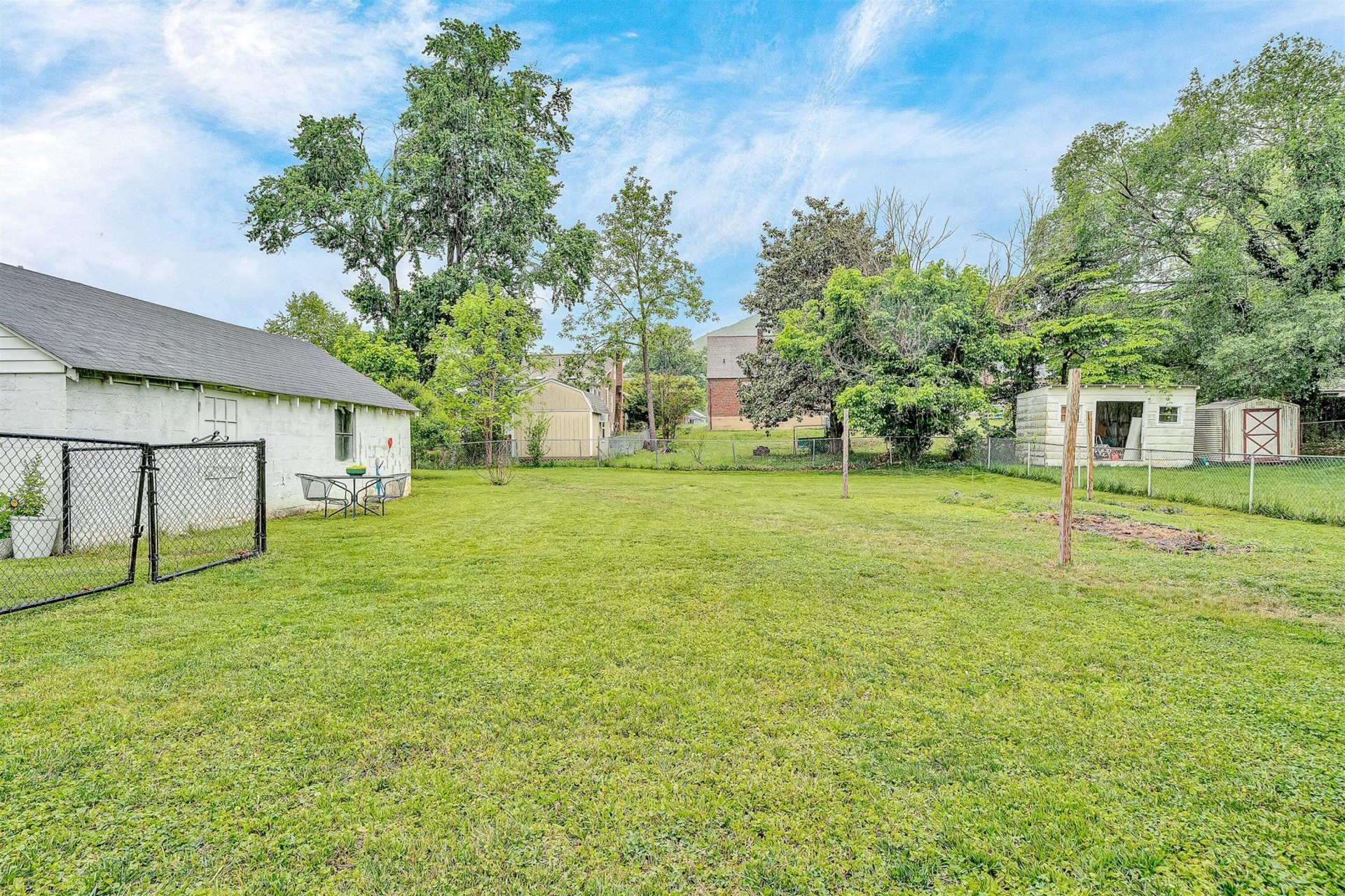 1119 Gearhart RD SE - Photo 21