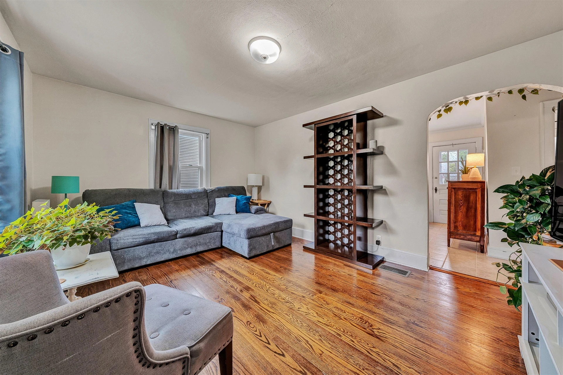 1119 Gearhart RD SE - Photo 6
