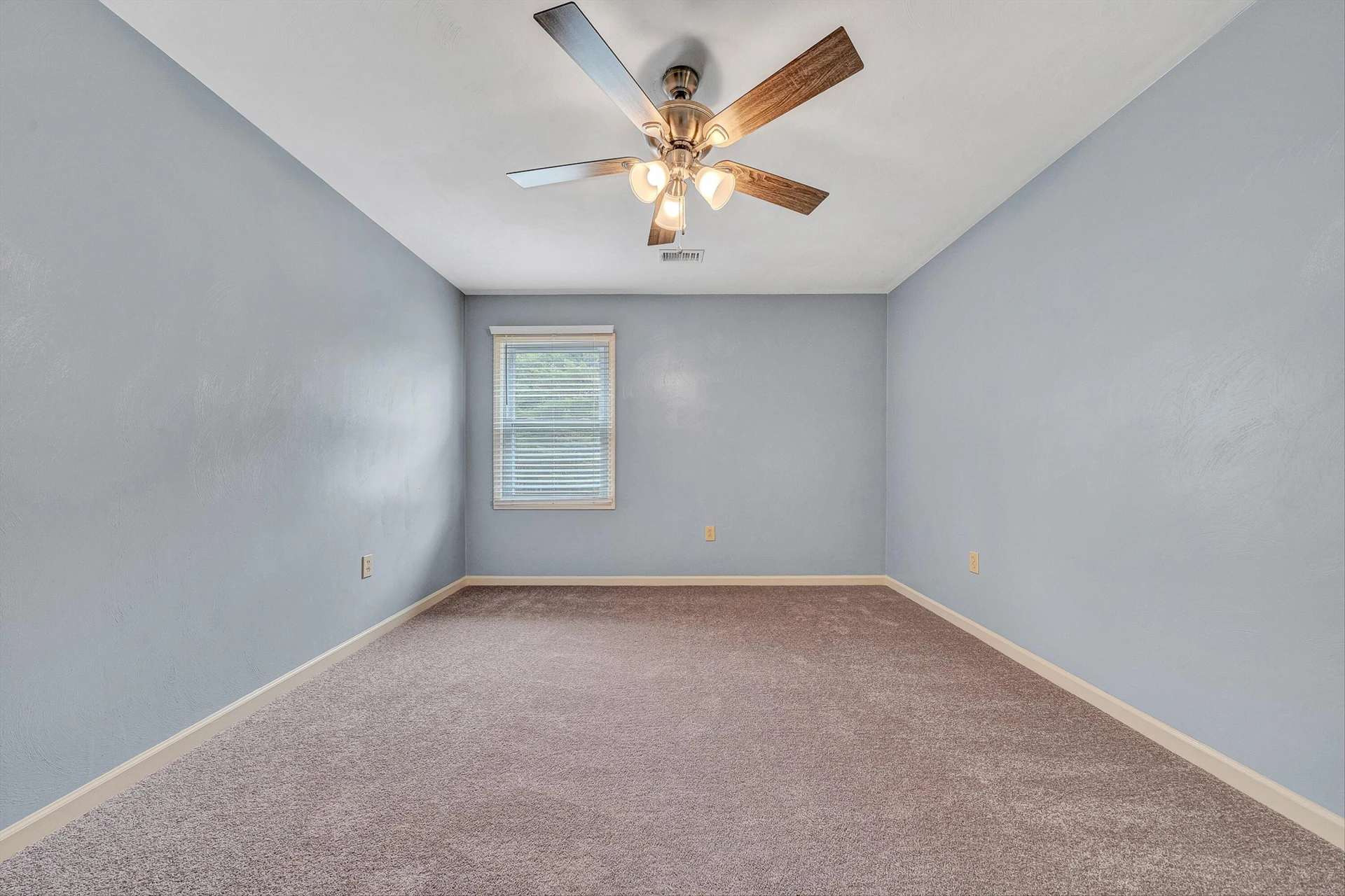 698 Hummingbird LN SE - Photo 19