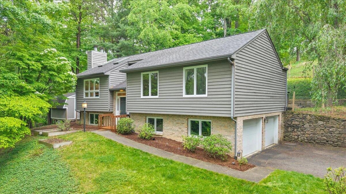 5424 Highfields RD
