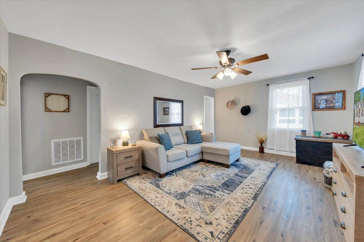 607 Kesler Mill RD - Photo 3