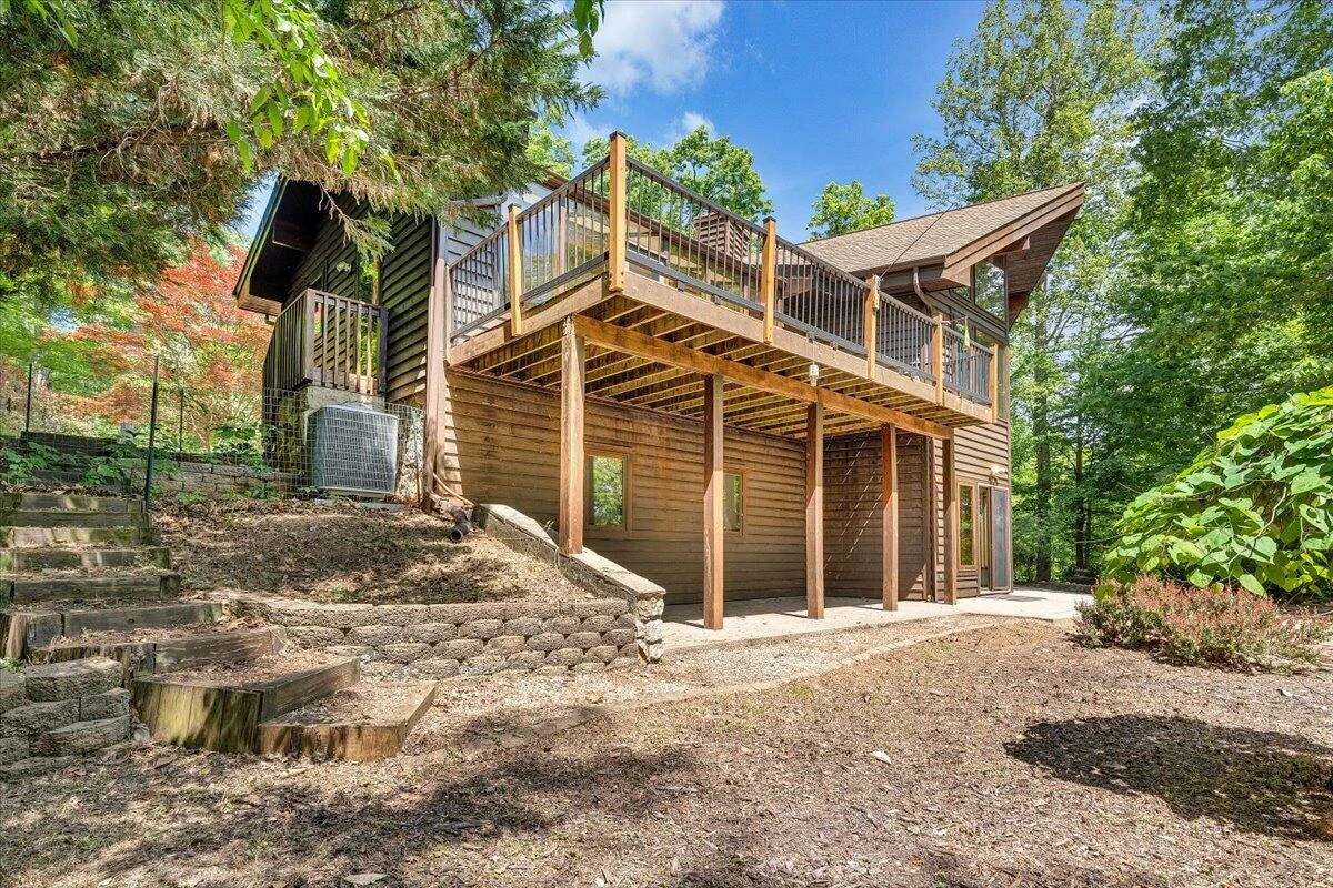 1042 Runaway Bay RD - Photo 58