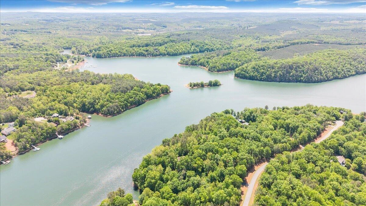 1042 Runaway Bay RD - Photo 80