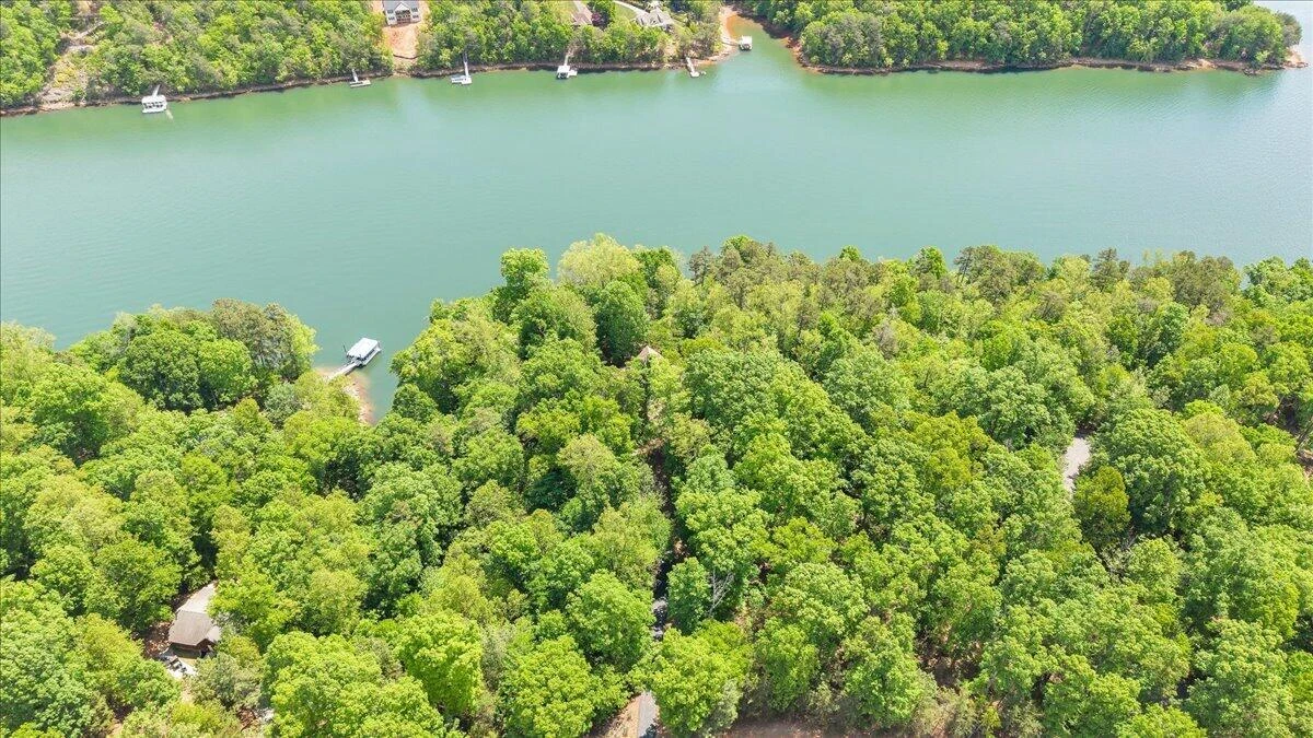 1042 Runaway Bay RD - Photo 82