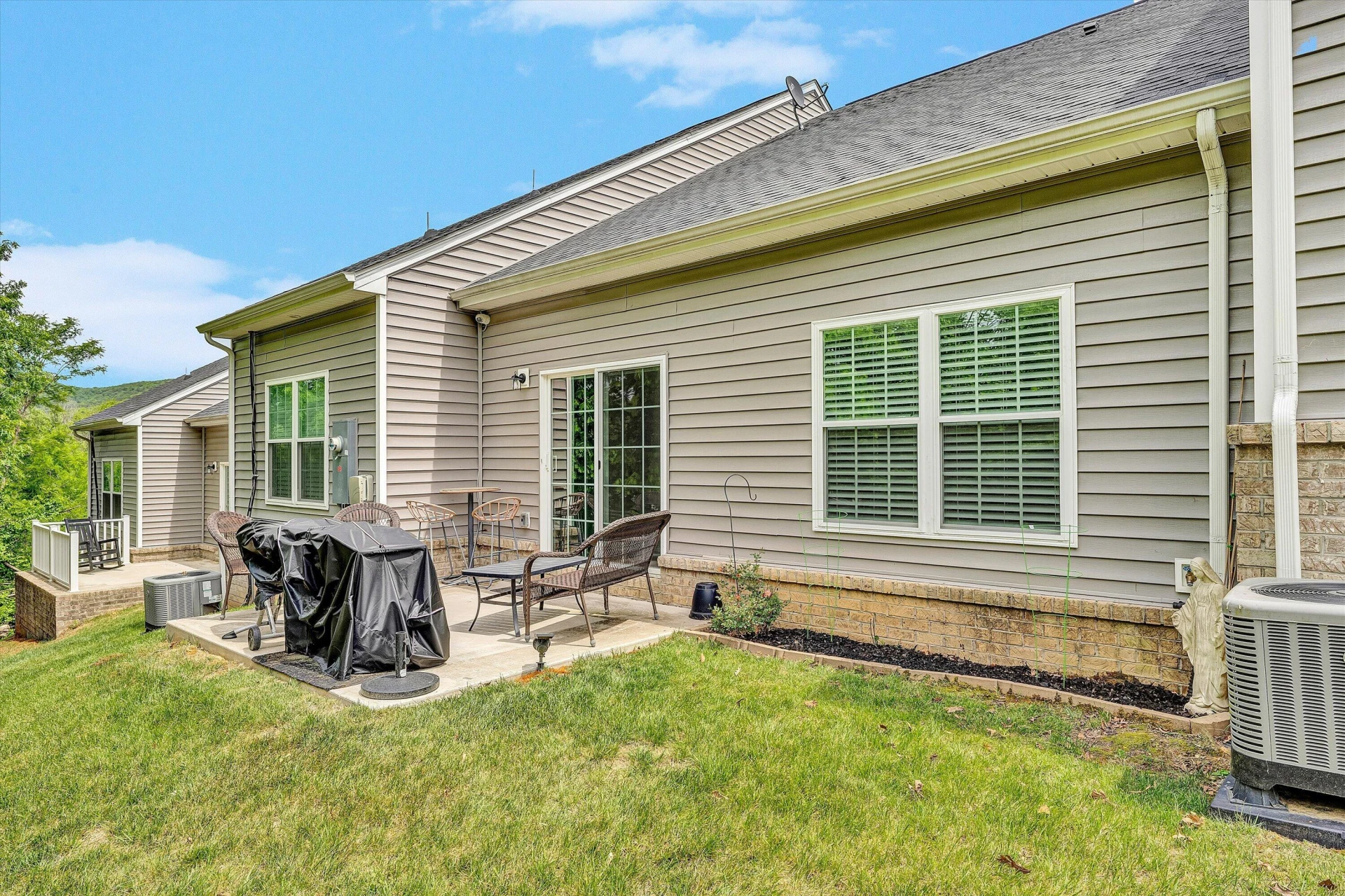22 Carrington CT - Photo 23