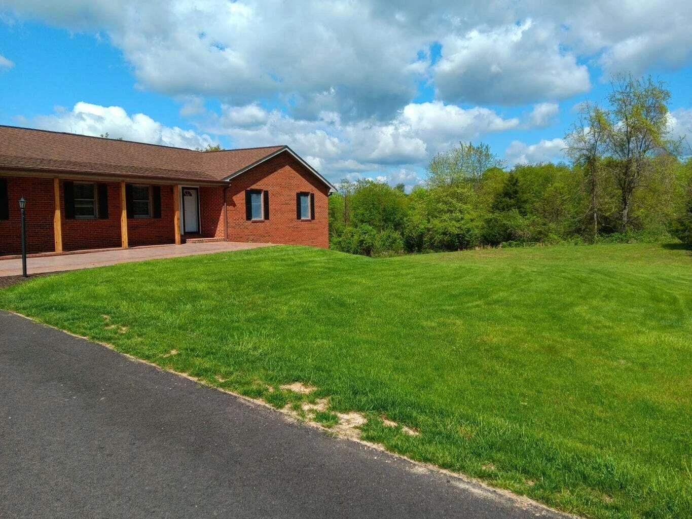 232 Jackson DR - Photo 4